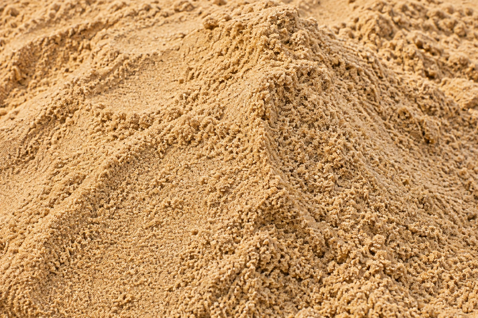 Fine tan mason sand